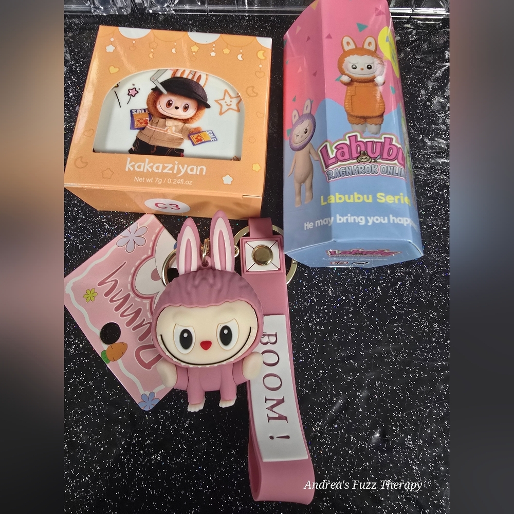 Labubu Gift Set - Picture 7 of 8